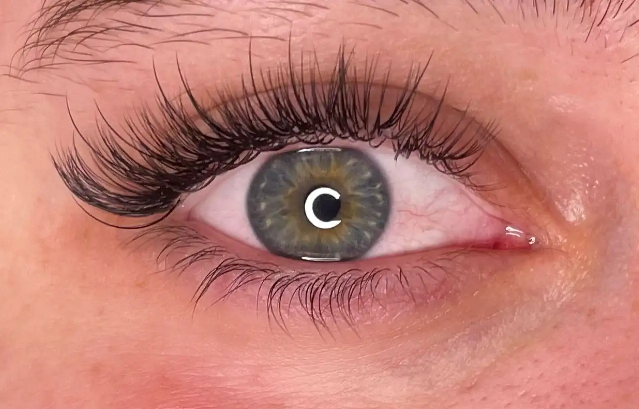 Hybrid Light Eyelash Extensions Dee Why 2099